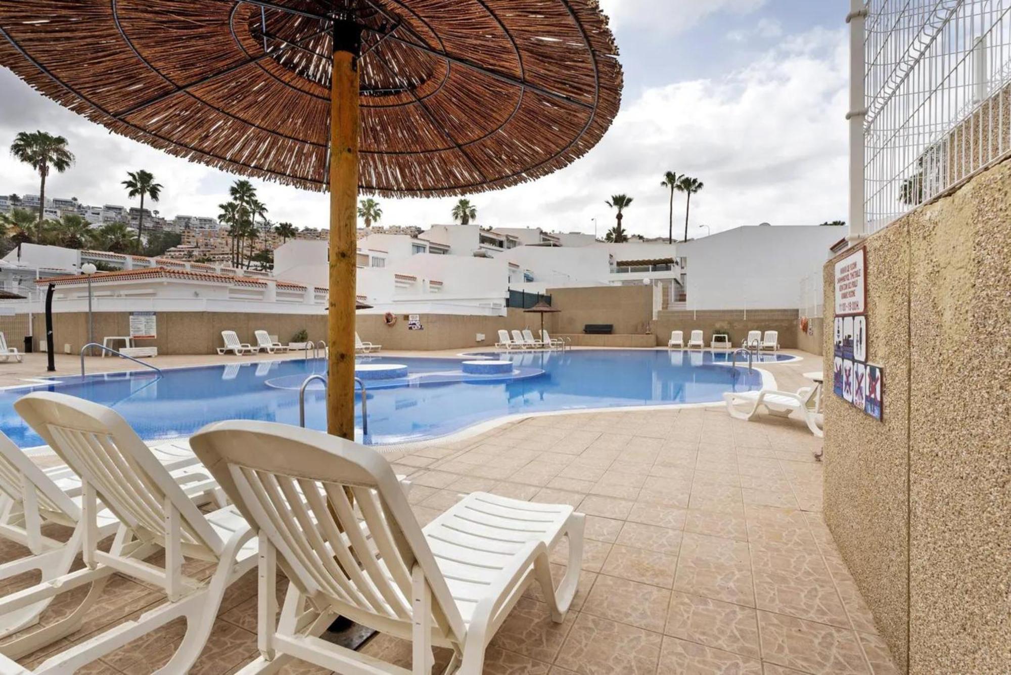 Child-Friendly, 3-Bedroom Apartment With Garden Near The Aqualand アデヘ エクステリア 写真