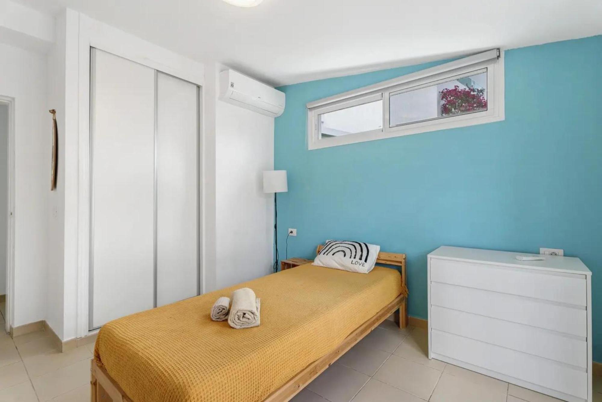 Child-Friendly, 3-Bedroom Apartment With Garden Near The Aqualand アデヘ エクステリア 写真