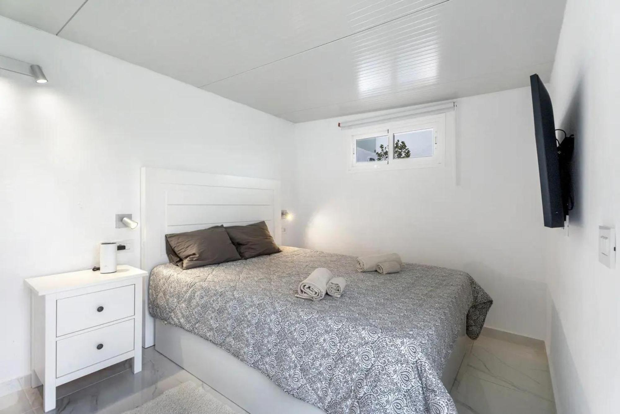 Child-Friendly, 3-Bedroom Apartment With Garden Near The Aqualand アデヘ エクステリア 写真