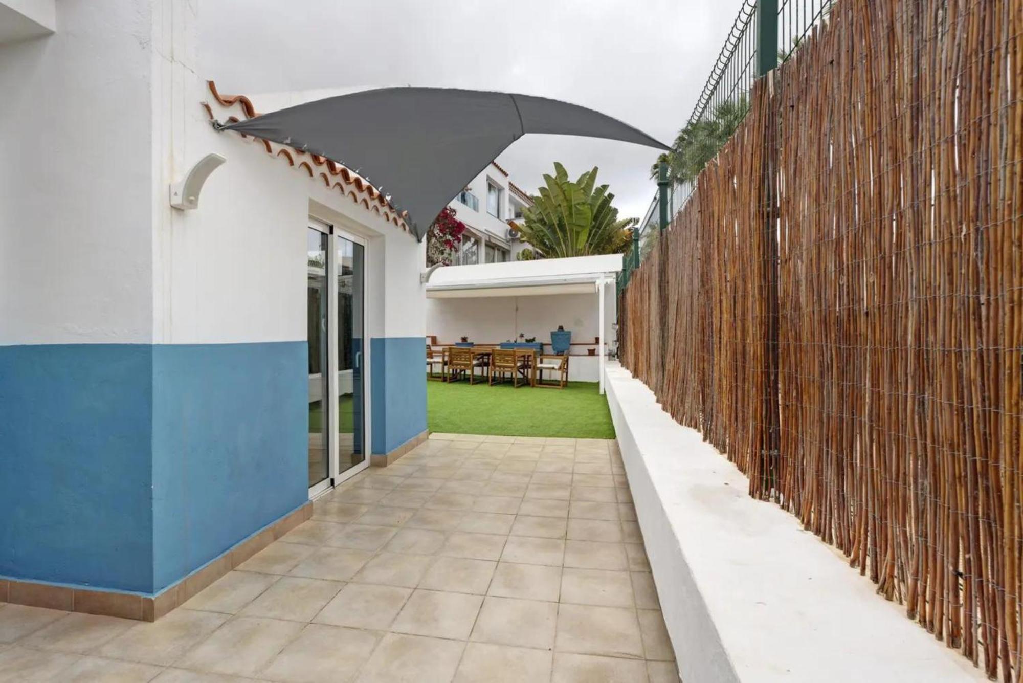 Child-Friendly, 3-Bedroom Apartment With Garden Near The Aqualand アデヘ エクステリア 写真
